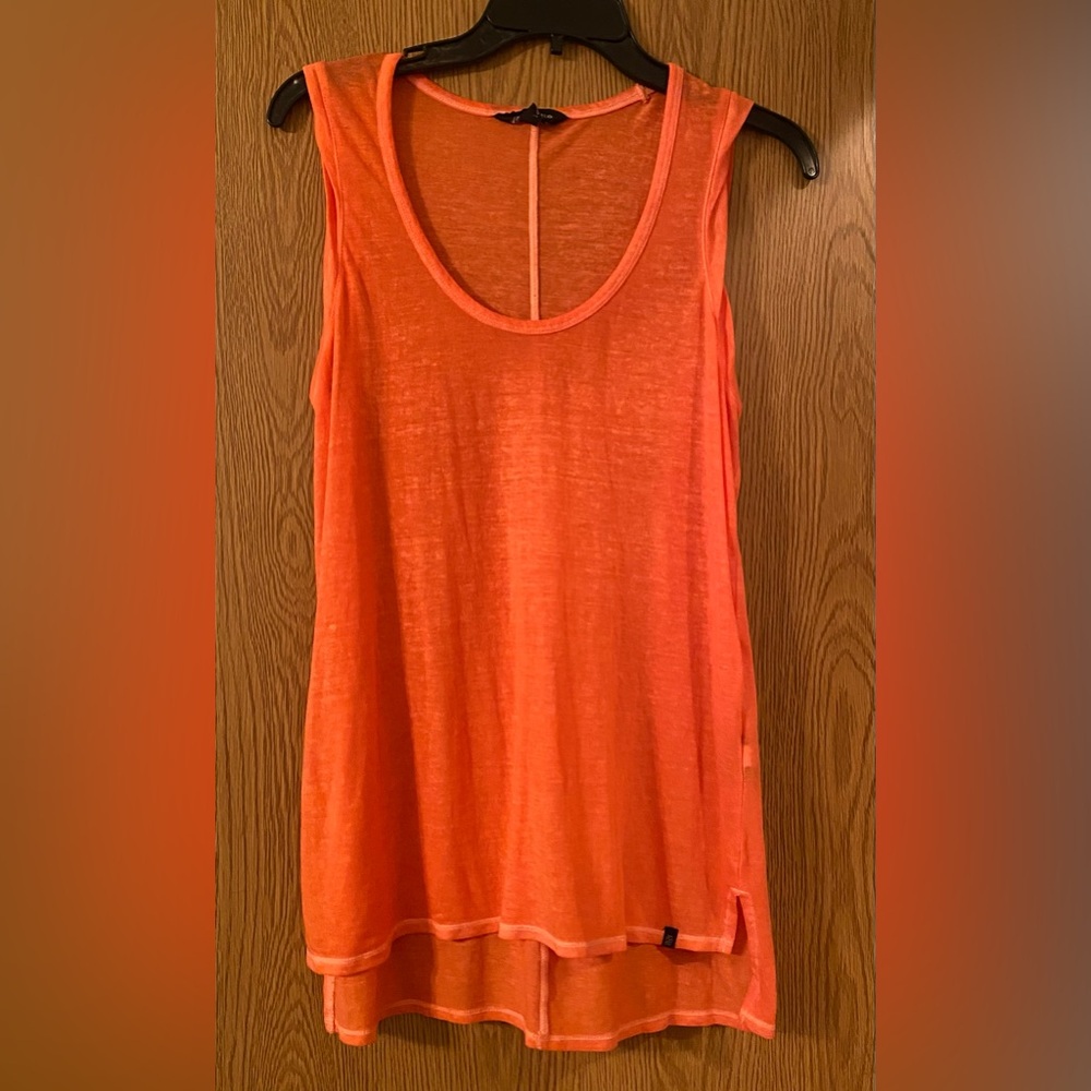Rock & Republic Women's Orange Sleeveless Top. Size Medium